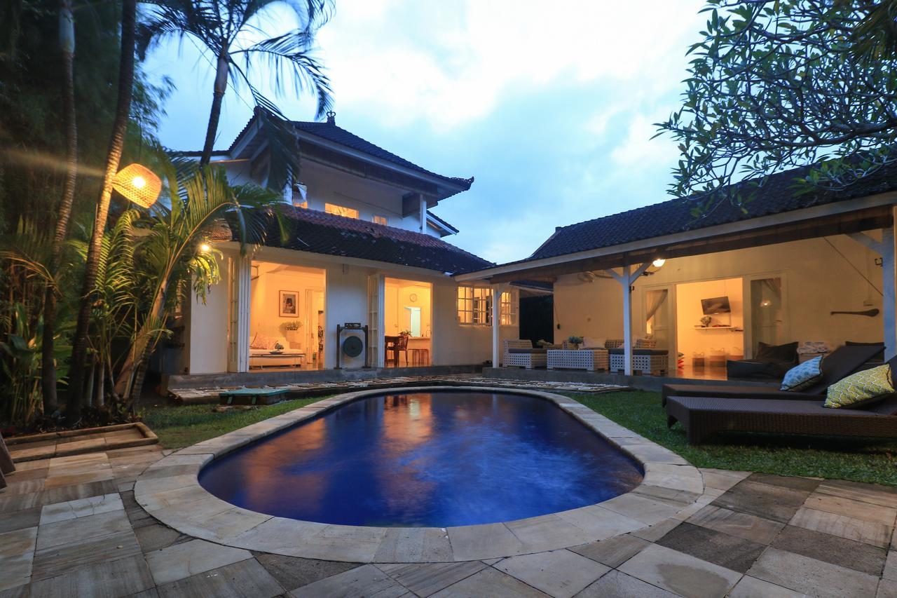 Villa Amalfi Seminyak Exterior foto